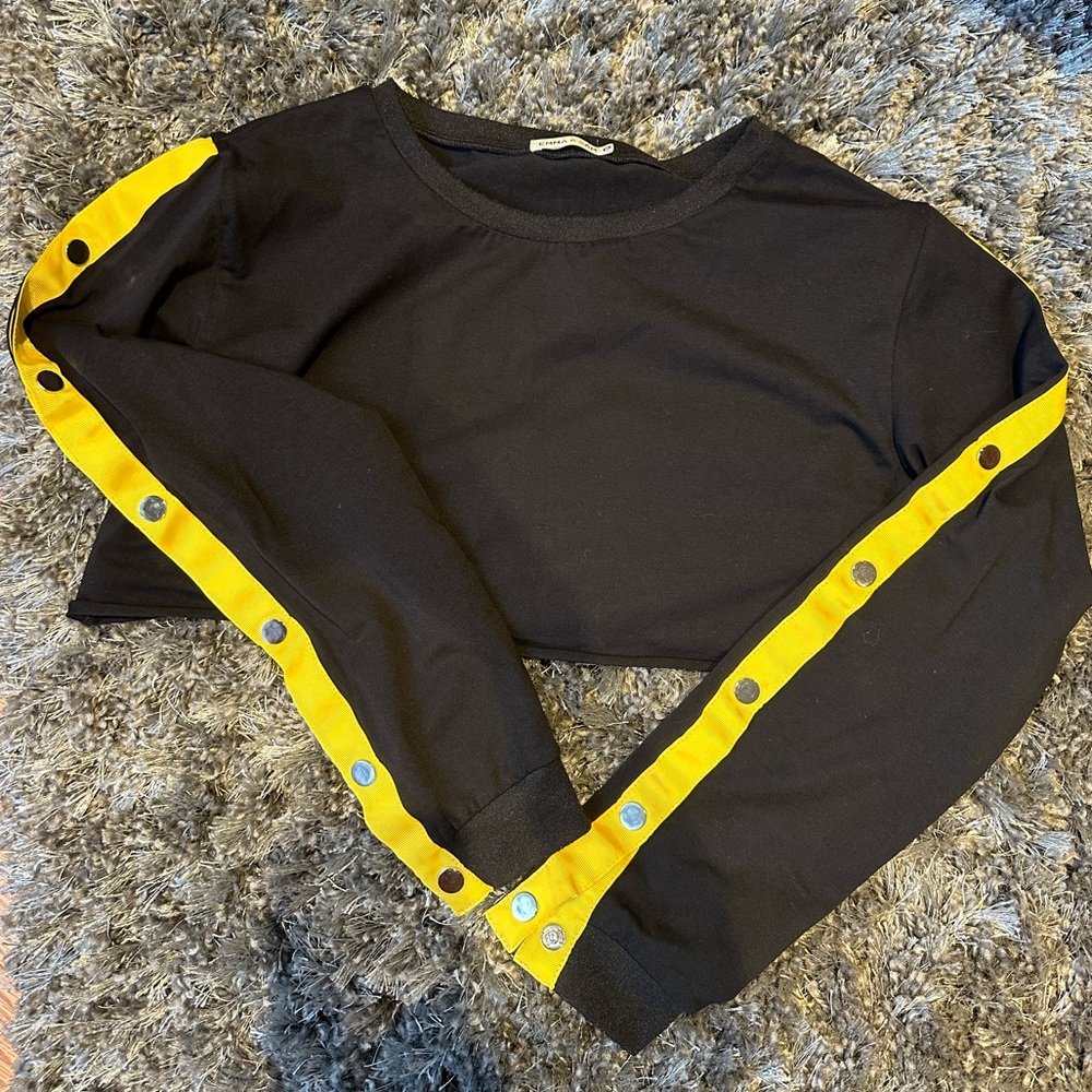 Long sleeve crop top